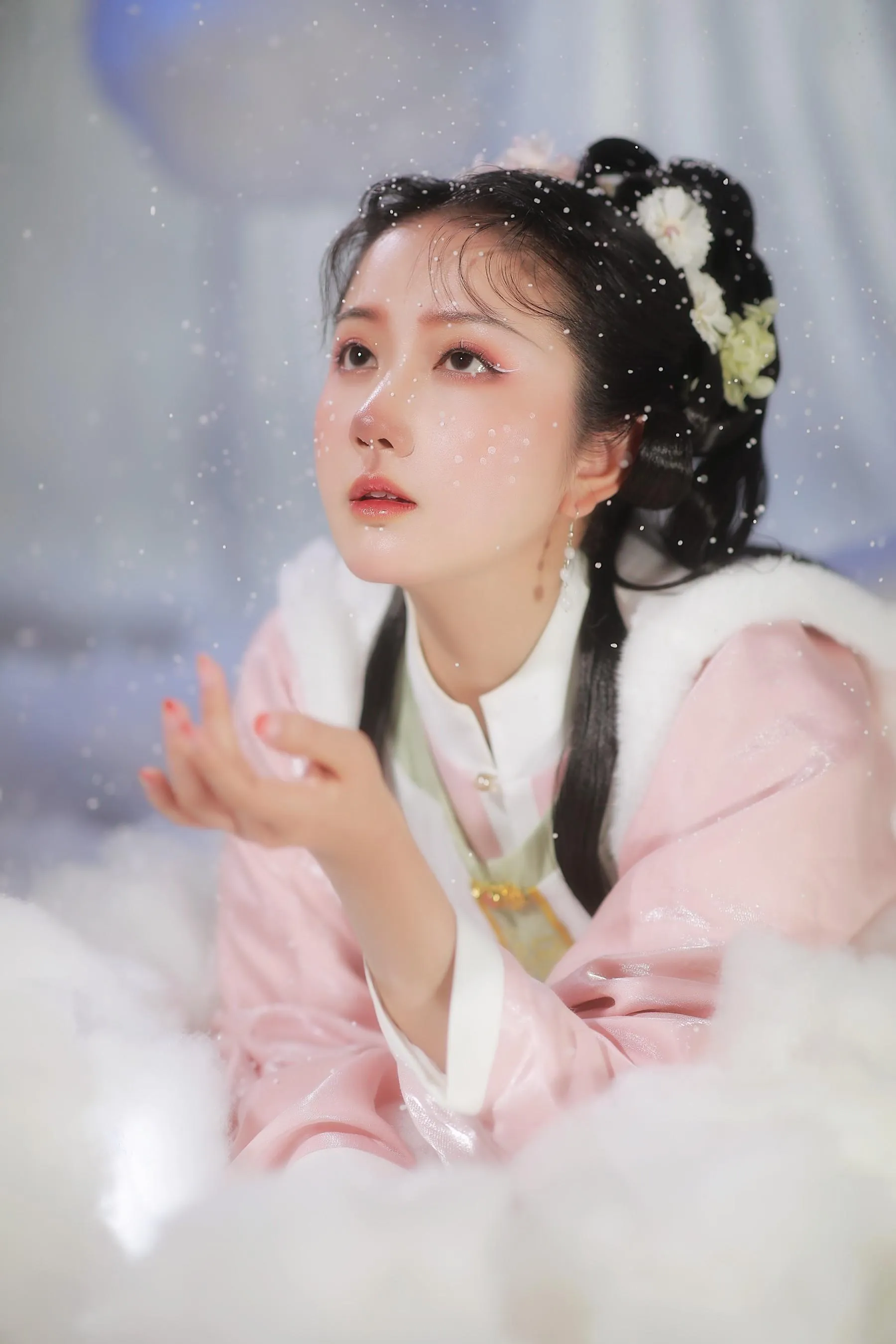 [艺图语] 2022.06.20 童话镇 令花羽 [23P]插图3